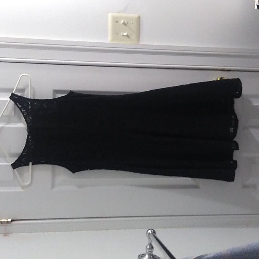 BB Dakota Black lace tank dress, size 2 - Picture 2 of 4